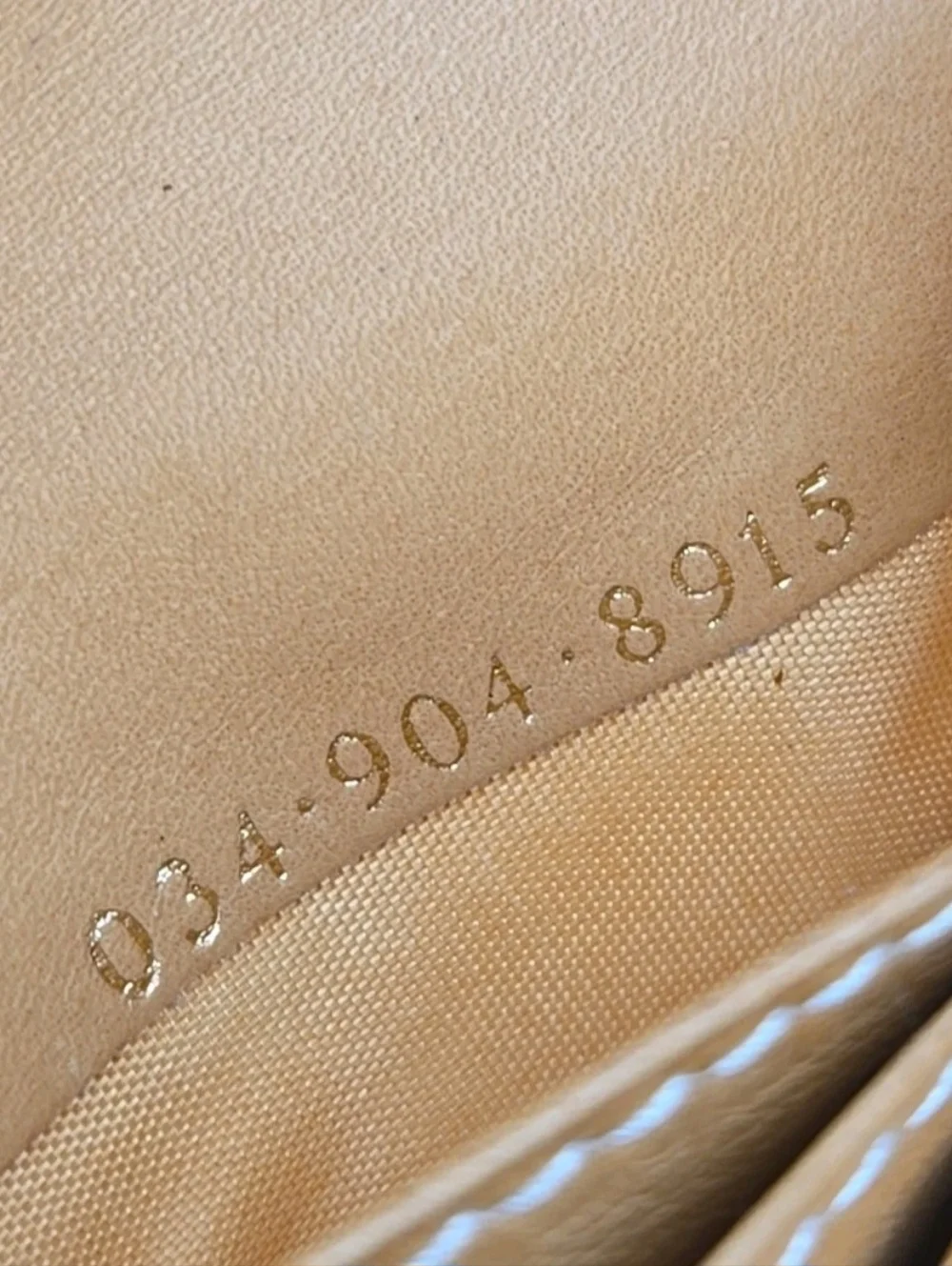 Vintage GUCCI trifold Wallet - Picture 6 of 8